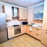Salt Lake Serenity 2br With Netflix Apartament Larnaca