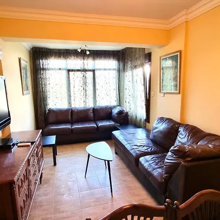 Salt Lake Serenity 2br With Netflix * Larnaca